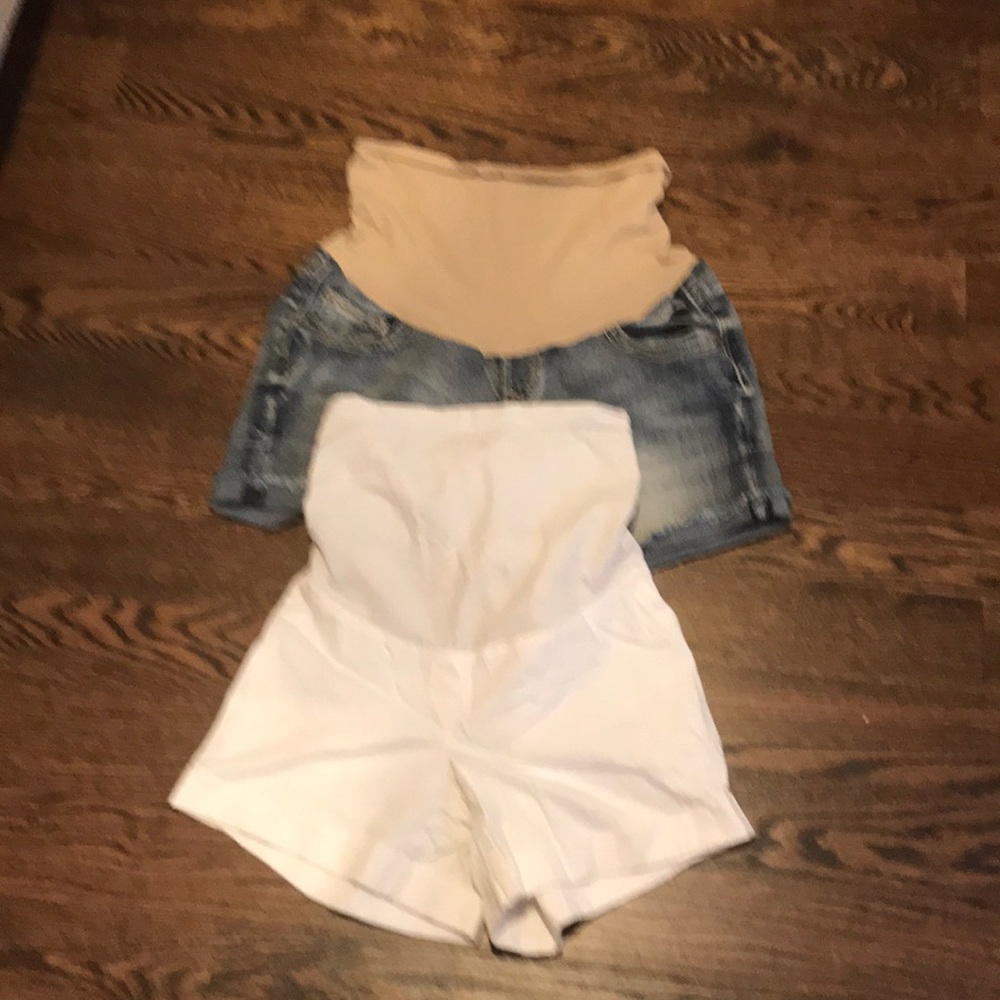 Maternity shorts